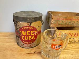 lot 104 image: Lot of Various Vintage Advertising Glasses Jars and Boxes