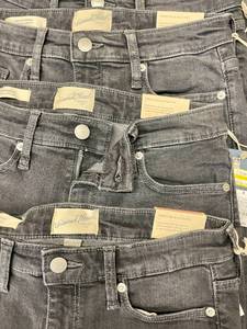 lot 79 image: Lot of 10 Womens Bermuda Black Jean Shorts Size 4 