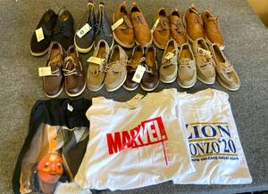 lot 128 image: Lot of Mens Shoes and Shirts