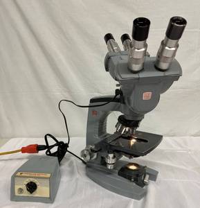 WOW MSRP $3400 American Optical Dual Head Binocular Teaching Illuminating Microscope With Transformer Power Supply &amp 4 Objectives - Great Working Condition&nbsp Christmas Is Right Around The Corner