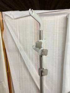 Belmont IV Pole