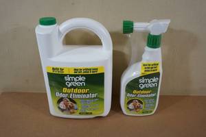 lot 80 image: Simple Green Outdoor Odor Eliminator Sprayer with Refill
