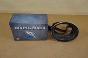 lot 123 image: IST Proline Diving Mask