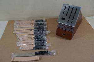 lot 154 image: J A Henckels Stainless Steel Cutlery Set with Wood Block