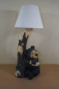 lot 160 image: Black Bear on Tree Table Lamp