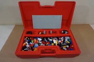 lot 169 image: Vintage LEGO Storage Case with Blocks