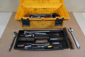 lot 218 image: Plastic Toolbox with Hand Tools - Ratchets, Sockets, Vise Grip