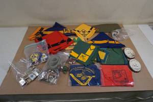 lot 226 image: Vintage Boy Scouts Items - Scarves, Projects, Belt Loops, Patches