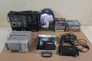 lot 245 image: Assorted Electronics