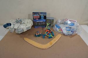 lot 247 image: Assorted Toys - Star Wars, He Man
