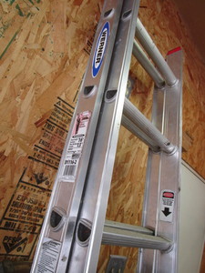 lot 3 image: Werner 16ft aluminum extension ladd...
