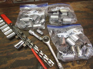 lot 11 image: Sockets 12 drive, SAE 12pt, coupl...