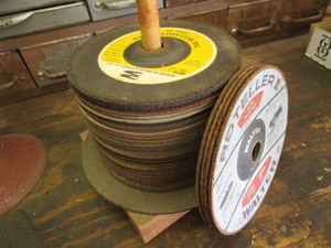 lot 16 image: Abrasive disks, stack of 7 approx ...