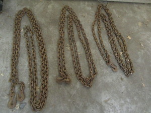 lot 22 image: Log chains, three approx 15ft each...