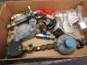 lot 37 image: Regulators, gas fittings...
