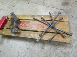 lot 45 image: Mechanics creeper, receiver hitch w...
