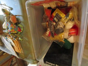 lot 489 image: Yarn, latch hook, embroidery, craft...