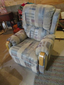 lot 453 image: Recliner, shows very slight wear, m...