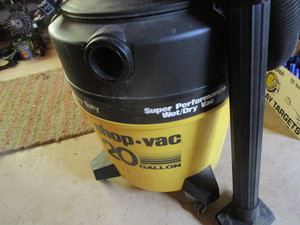 lot 504 image: Shop vac wet  dry 20 gallon...