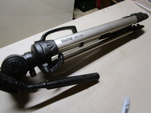 lot 512 image: Vivitar camera tripod...
