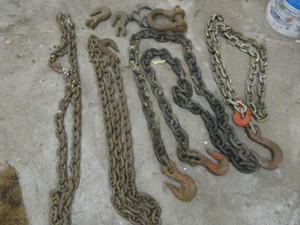 lot 514 image: Log Chains, Clevis, Hooks
