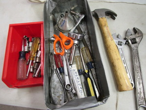lot 536 image: Tools, Wrenches