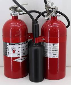 lot 11 image: (2) Amerex 10lb Carbon Dioxide Fire Extinguishers Model 330