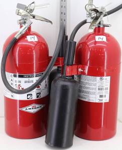 lot 14 image: (2) Amerex 10lb Carbon Dioxide Fire Extinguishers Model 330