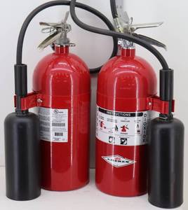 lot 18 image: (2) Amerex 10lb Carbon Dioxide Fire Extinguishers Model 330
