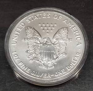 1993 AMERICAN SILVER EAGLE 1 TROY OZ .999 FINE SILVER IN AIRTITE