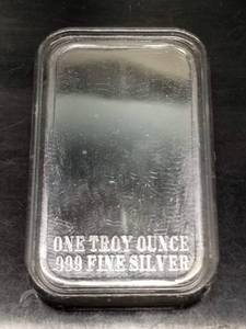 1 TROY OZ .999 FINE SILVER BAR EAGLE FRONT IN PLASTIC