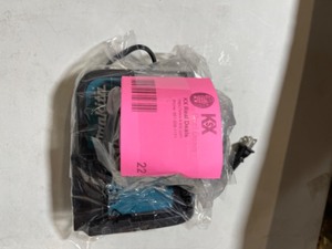 Makita 18-Volt LXT Lithium-Ion High Capacity Battery Pack 4.0Ah with Fuel Gauge and Charger Starter Kit