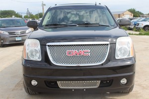 2008 GMC Yukon XL Denali - 4x4 -