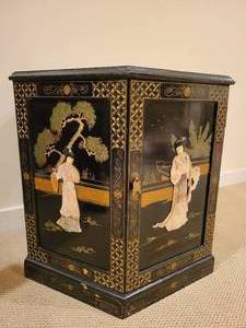 lot 52 image: Six Sided Oriental TableCabinet with Mother of Pearl Decorated Geishas.
