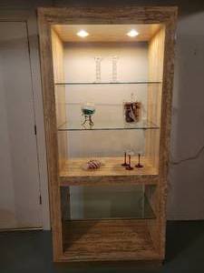 lot 63 image: Faux Marble Open  Display Cabinet with Shelves and Lights.