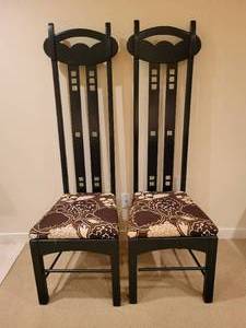 lot 69 image: A pair of Charles Rennie McIntosh Argyle Chairs by Bernhardt.