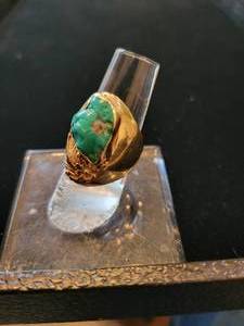 lot 90 image: 14K Yellow Gold & Turquoise Ring. 17.5 grams. Size 6 12