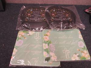 4 Mouse Pads...
