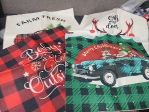 2- 4 pks Christmas Pillow Covers 18...