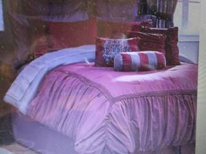 Zurich 30-Pc. Bedroom Super Set - Q...