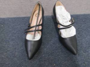 Journee Collection Womens Sidney P...