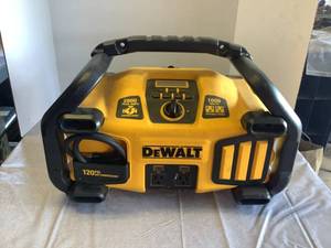 DeWalt Power Station  Air Compressor