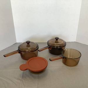 Pyrex Cookware and Crock With Lids
