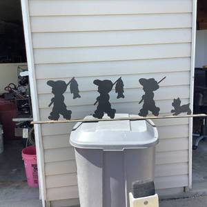Fence Post  Patio  Yard Decorative Metal Fisherman and Dog