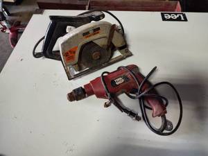 lot 141 image: Craftsman Skill saw and Tool shop drill
