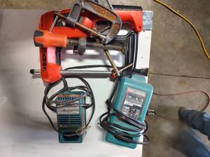 lot 145 image: C clamps and chargers