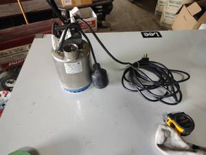 lot 29 image: Flygt sump pump