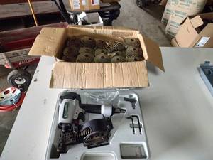 lot 35 image: Master force roofing nailer