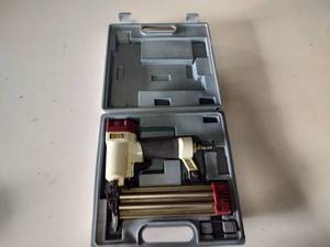 lot 36 image: Tool shop finish nailer