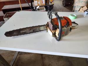 lot 55 image: STIHL chain saw